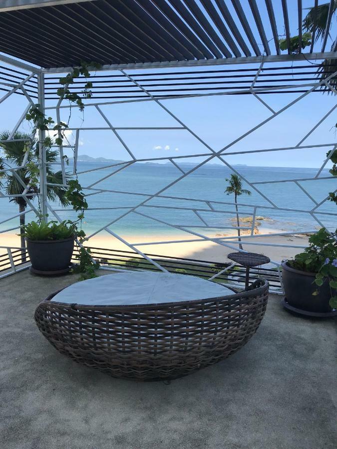 Luxurious Beachfront Pattaya Exteriör bild
